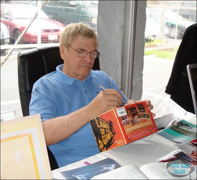 Gary signing the Land of the Giants DVD box set