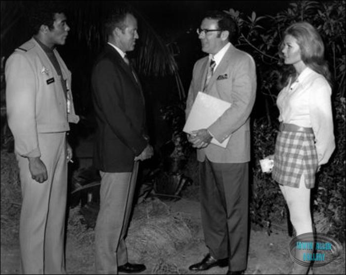 Behind the scenes of Land of the Giants