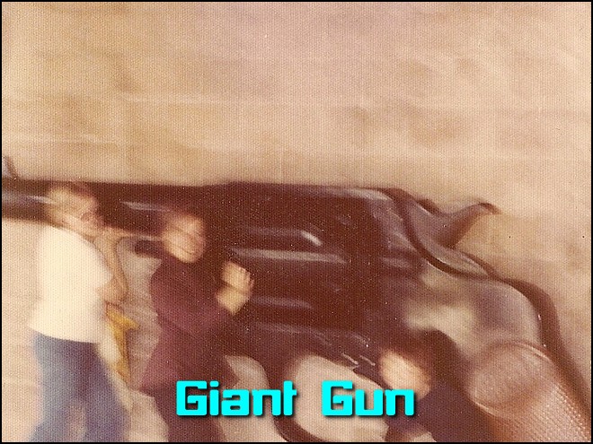 Giant Gun
