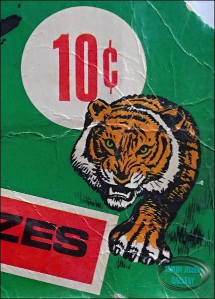 Land of the Giants Candy Display Box Lid