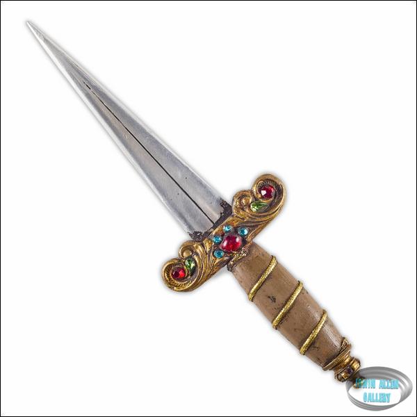 Dagger Prop