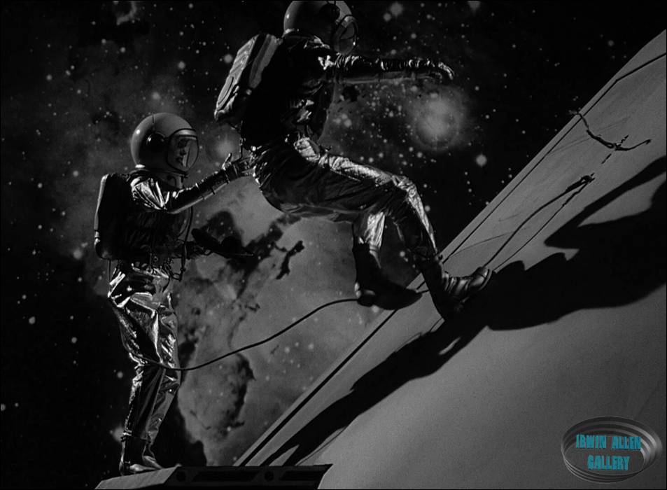 Derilict Space Walk Set