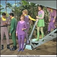 Maureen Robinson Season 3 Ensemble