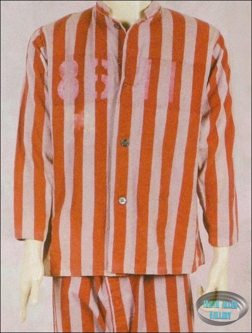 Lost in Space Prisoner Costume