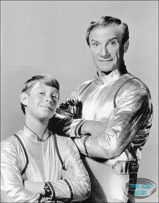 Will Robinson Season 1 Spacesuit