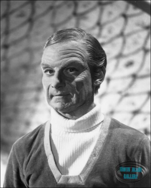 Bill Mumy as Dr. Smith!