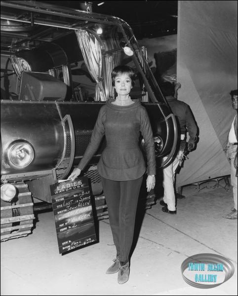 June Lockhart in front of Chariot