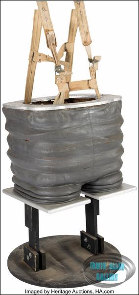 Original Hero B-9 Robot Walkable Bermudas