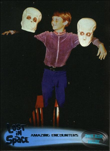 Inkworks Classic Lost in Space Collector Card #21