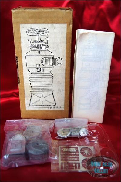 Lost in Space 1/25 Metal Robot Kit