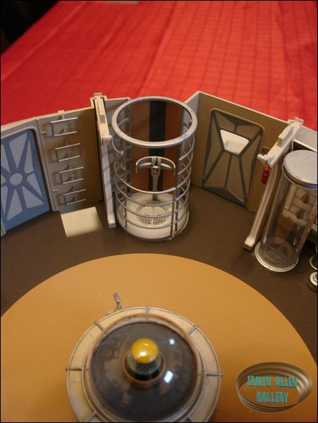 Build of the Moebius Models Jupiter 2 Kit