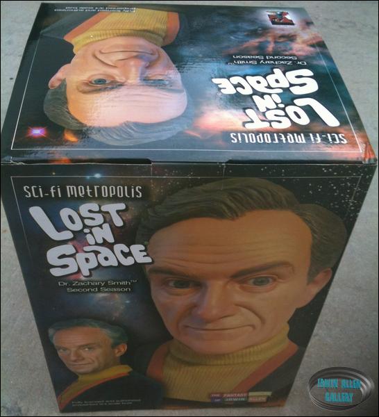 Dr. Smith 3/4 Scale Bust Packaging