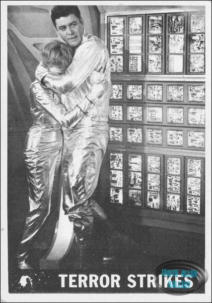 Lost in Space Topps #14