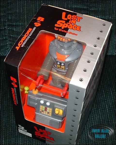 1998 Toy Island Robot