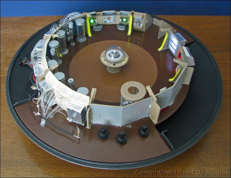 Polar Lights Jupiter 2 Interior