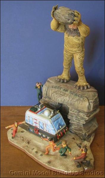 Polar Lights Cyclops and Chariot Model Build