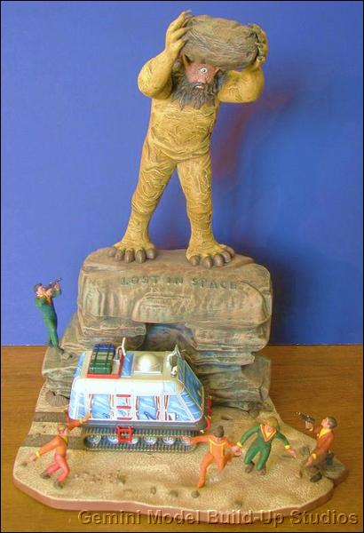 Polar Lights Cyclops and Chariot Model Build