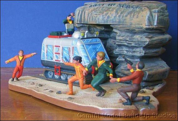 Polar Lights Cyclops and Chariot Model Build