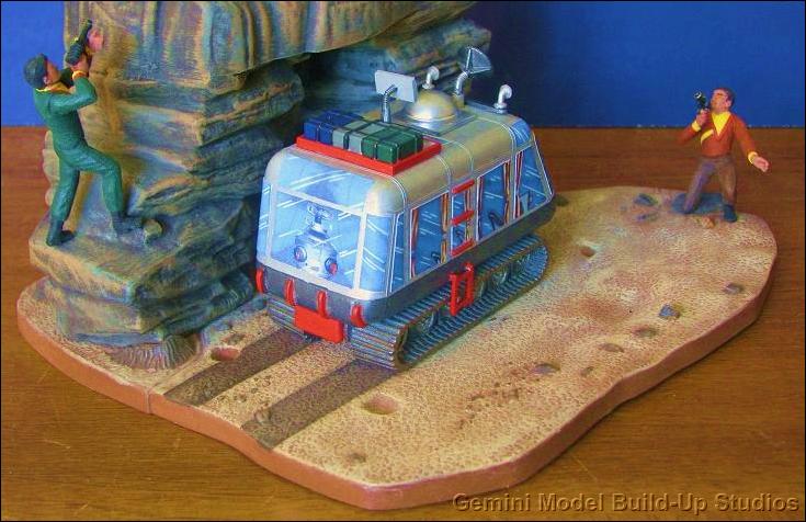 Polar Lights Cyclops and Chariot Model Build