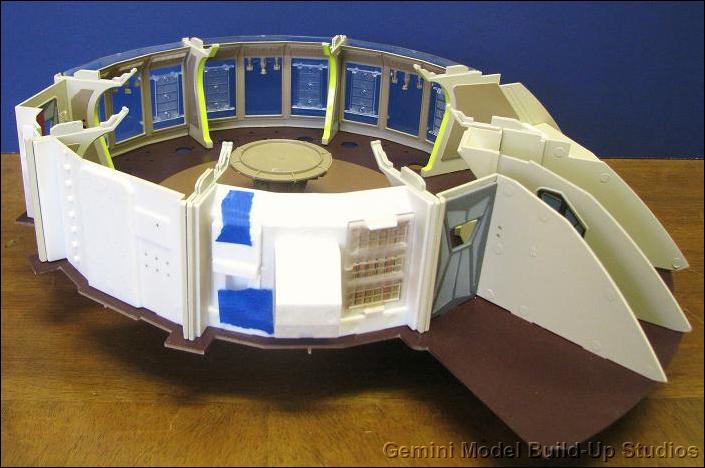 Moebius Models Jupiter 2 Interior