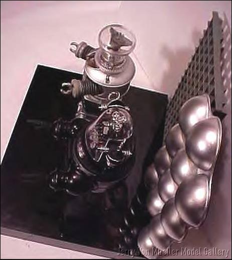 Robby the Robot and the B-9 Robot