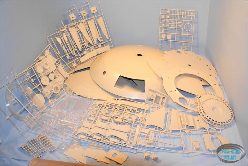 Moebius Models Jupiter II Kit