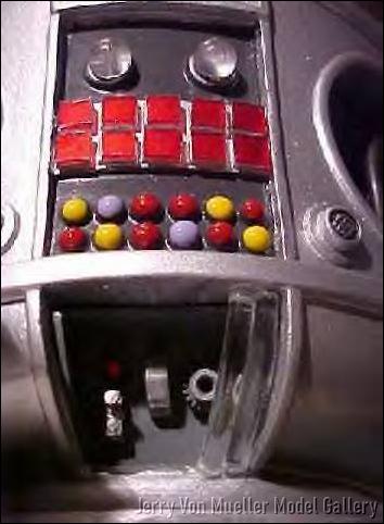 Lost in Space 16-inch Masudaya Robot