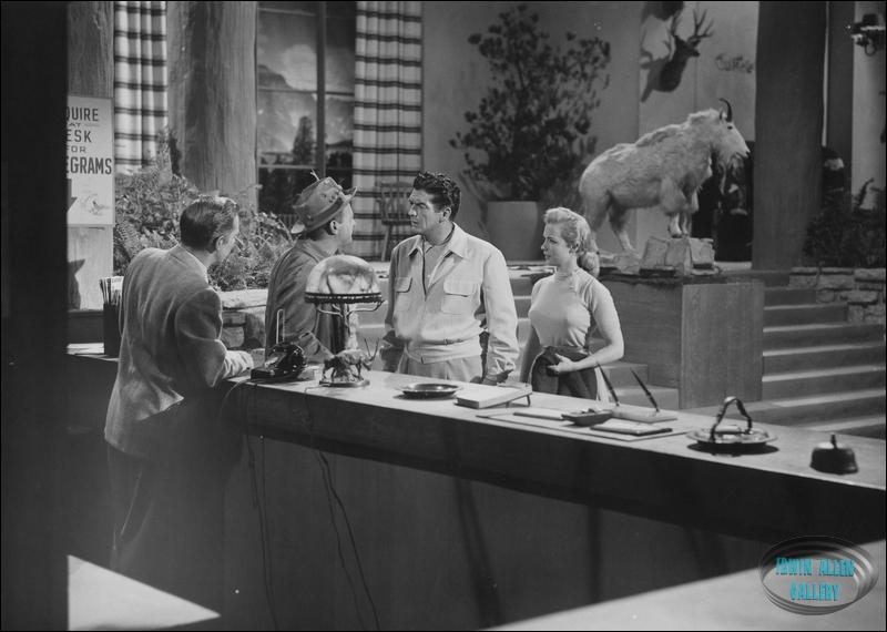 Victor Mature and Piper Laurie at the hotel