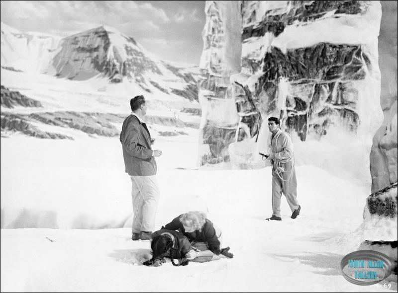 Vincent Price, Victor Mature, Betta St. John and Piper Laurie