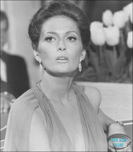 Faye Dunaway as Susan Franklin