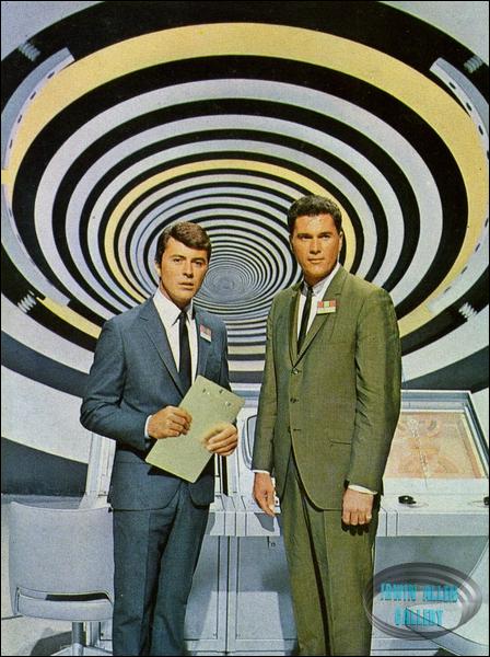 Spanish Sticker #87 James Darren and Robert Colbert