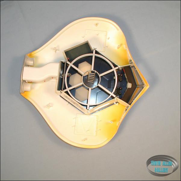 Moebius Models Flying Sub Model Kit