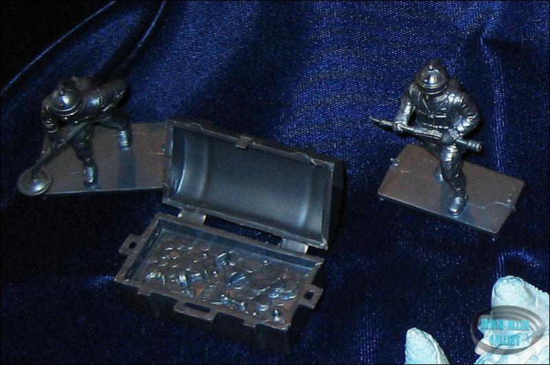Sears Exclusive Remco Playset Divers and Treasure Chest