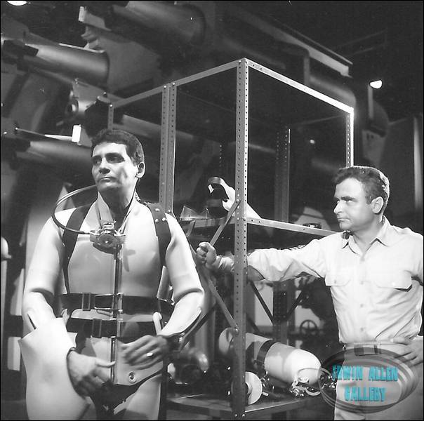 David Hedison and Terry Becker in Deadly Waters